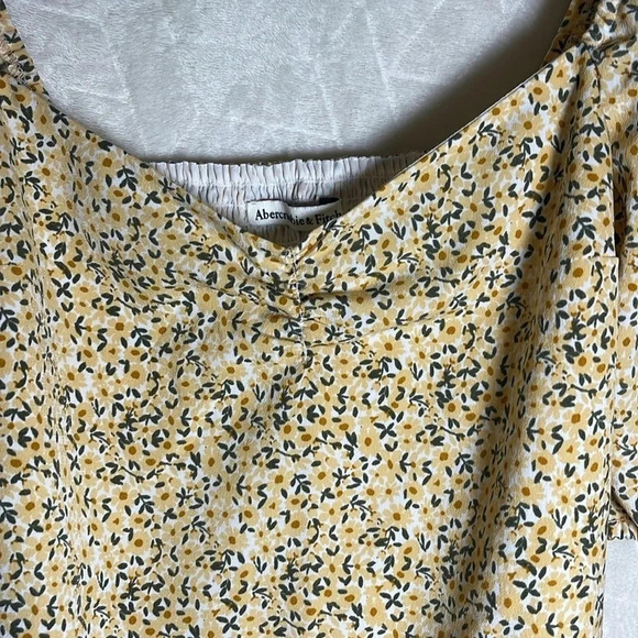 Abercrombie & Fitch Yellow Daisy Puff Sleeve Sweetheart Top Women's Size Small - Picture 5 of 7